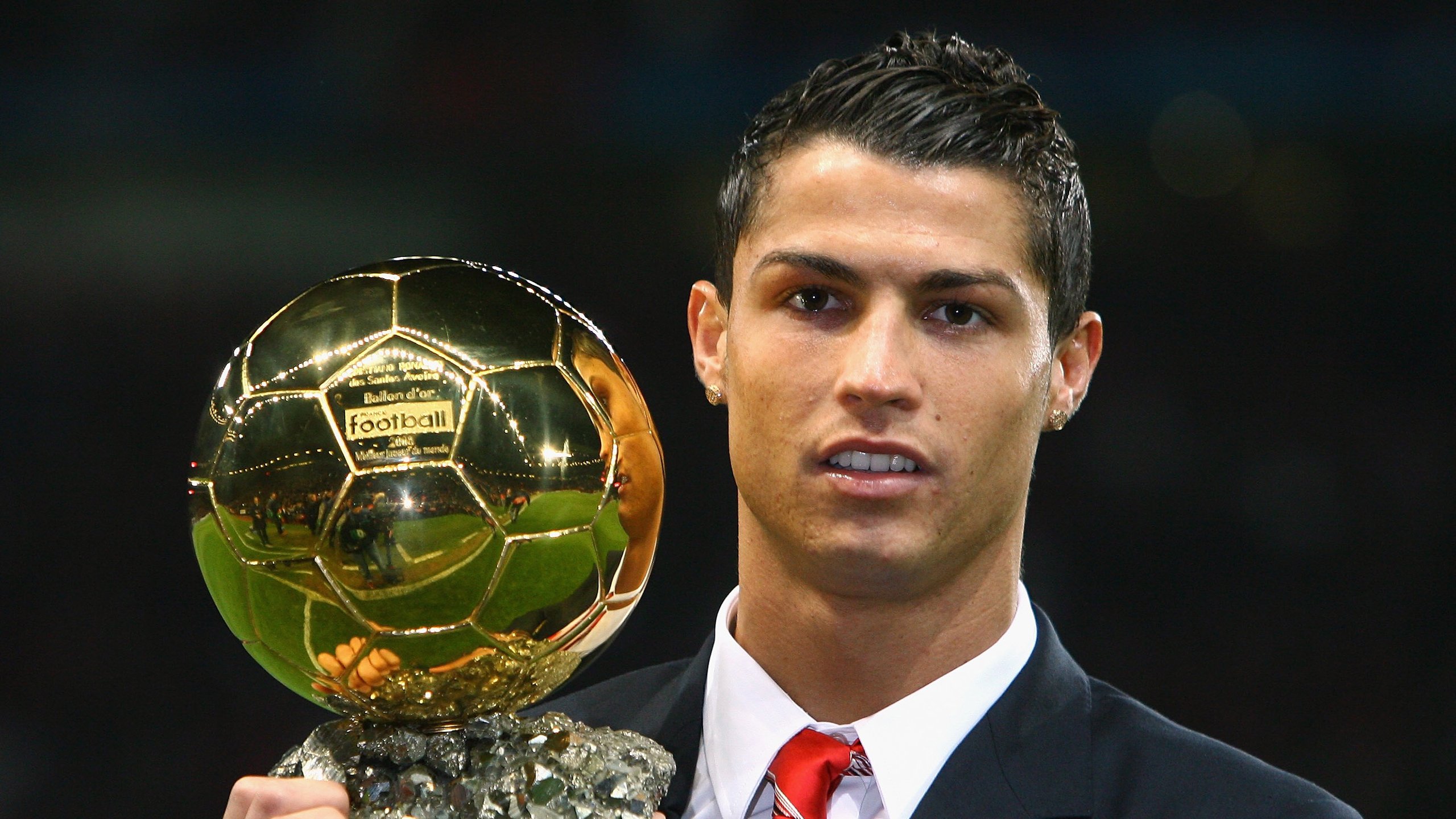 终极“绝杀大侠”：最令人感动的欧冠收官瞬间，绝杀集锦